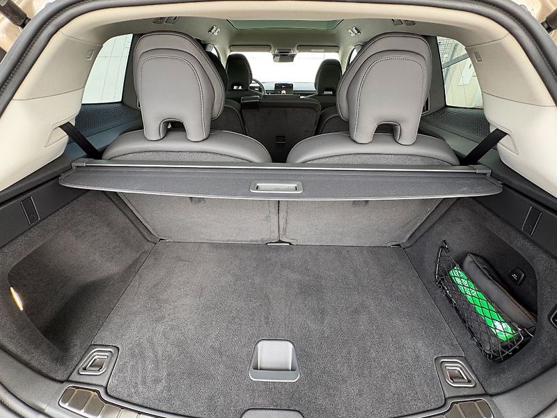 Volvo EX90 ULTRA TWIN MOTOR 335kW - fotka 23 z 30