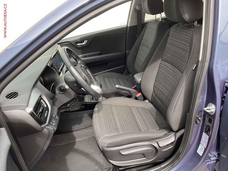 Kia Stonic (2020) 1.0 T-GDi, AC, navi, kamera - fotka 9 z 18