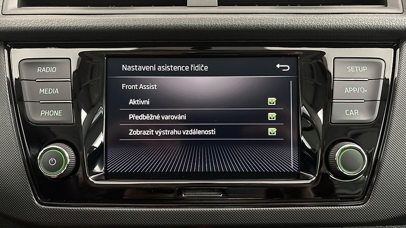 Škoda Fabia 1.0 TSI Ambition Combi - fotka 23 z 23