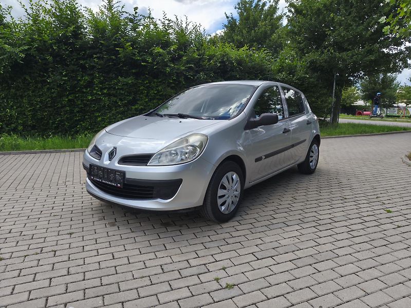 Renault Clio 1.2 confort- nové rozvody - fotka 1 z 23