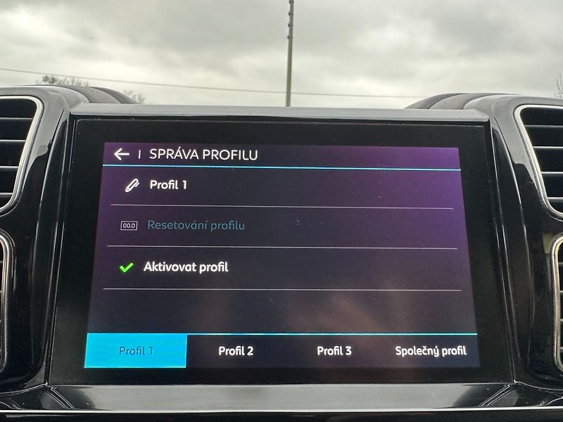 Citroën C5 Aircross 1.5 HDi 96kW/1MAJ/Tempomat - fotka 37 z 38