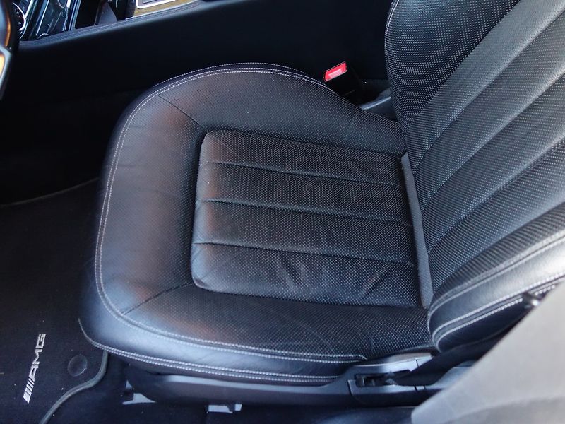 Mercedes-Benz CLS (2012) 350D*4M*AMG*195KW*TOP-VÝB*CZ!! - fotka 18 z 48