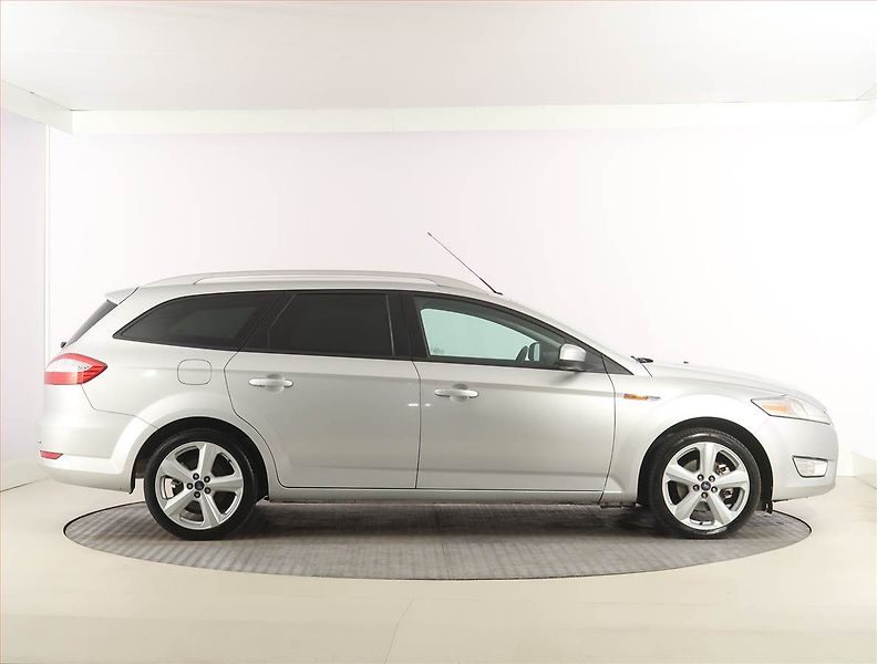 Ford Mondeo (2009) 2.0 16V, nová STK, jezdí dobře - fotka 6 z 19