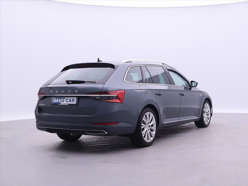 Škoda Superb 2,0 TDI DSG L&K CZ DPH - fotka 7 z 40