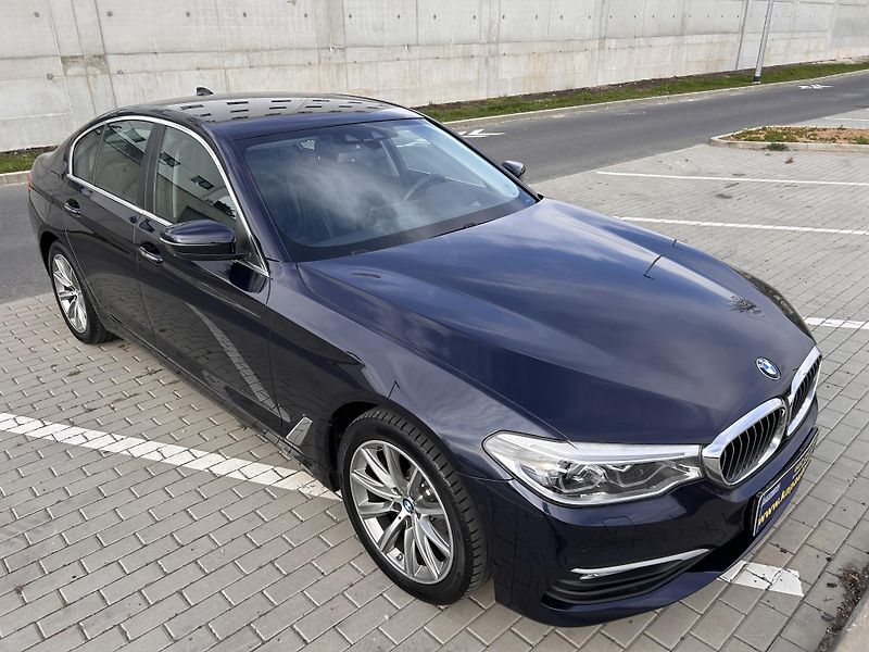 BMW Řada 5 520D XDRIVE, 1. majitel - fotka 26 z 33
