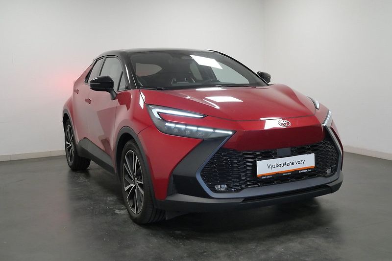 Toyota C-HR - fotka 8 z 24