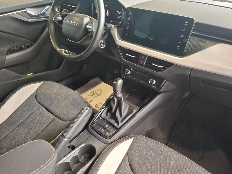 Škoda Scala (2025) SELECTION TSI 85/1.0 M6F - fotka 17 z 50