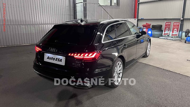 Audi A4 (2019) 2.0 TDi Quattro, 2.maj,ČR - fotka 2 z 3