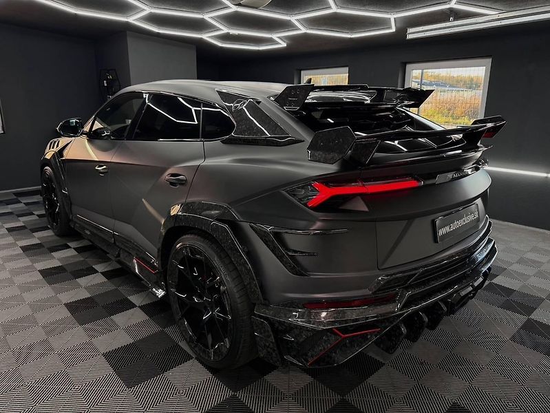 Lamborghini Urus (2020) 4.0 V8 Mansory 700koní - fotka 17 z 46