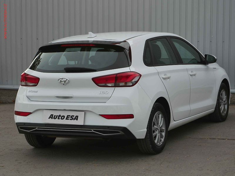 Hyundai i30 (2020) 1.5DPi, ČR, Comfort - fotka 4 z 20