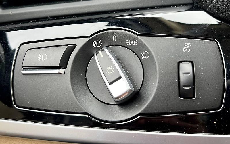 BMW X3 (2017)  XDRIVE28I AUTOMAT 2017 180KW - fotka 23 z 35