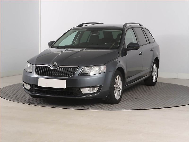 Škoda Octavia (2015) Ambition 1.6 TDI, Automat - fotka 2 z 16