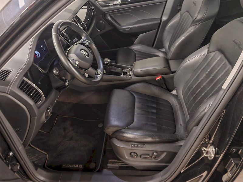 Škoda Kodiaq (2023) 2.0 TDI 147 kW DSG 4x4 L&K - fotka 20 z 30