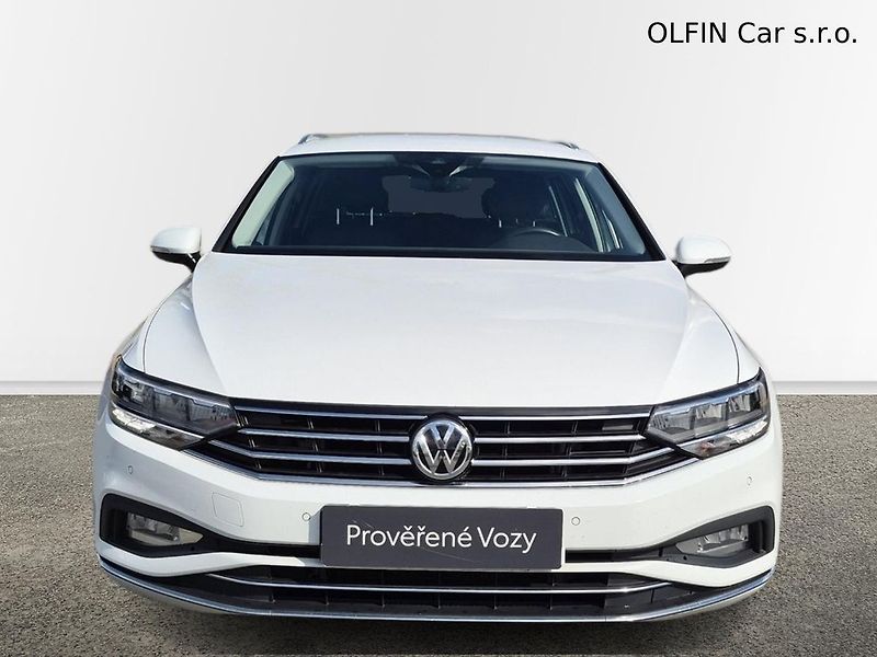 Volkswagen Passat Elegance Variant 2.0 TDI 110kw - fotka 4 z 24