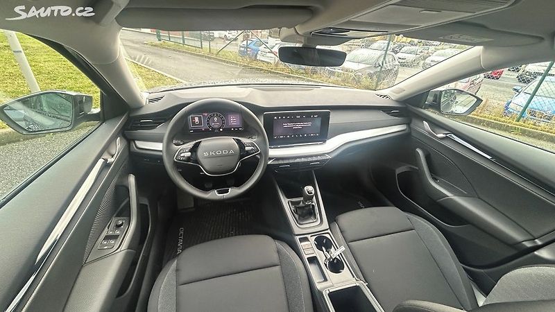 Škoda Octavia (2025) 1.5 TSI Essence - fotka 8 z 19