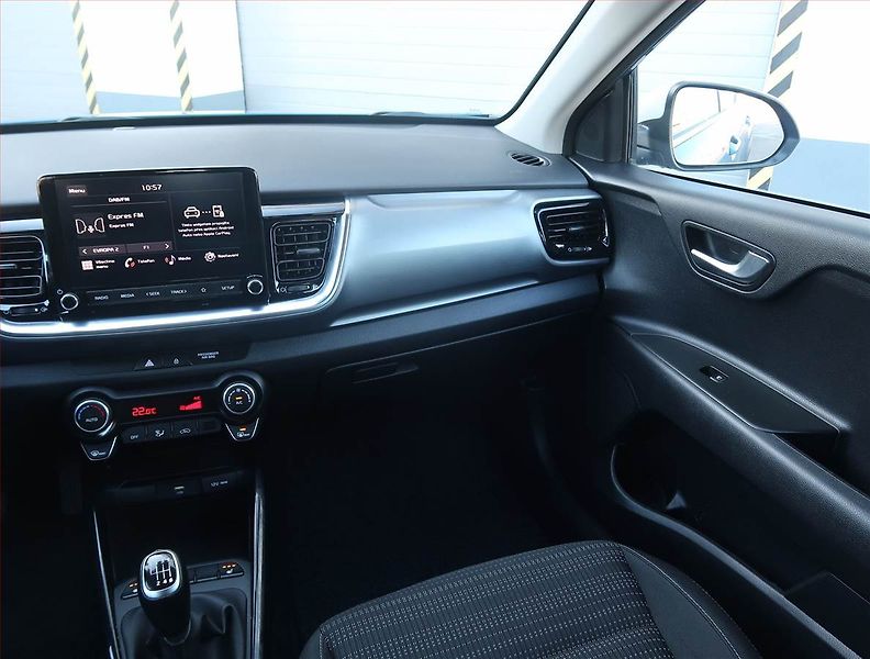 Kia Stonic (2023) Exclusive 1.0 T-GDI, EXCLUSIVE - fotka 8 z 21