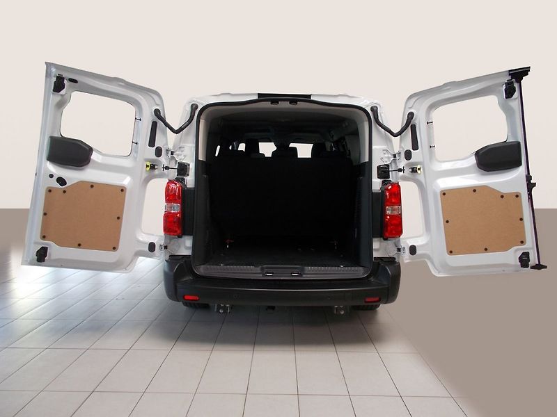 Opel Vivaro (2026) L2 (L) Combi 2.2 CDTi (132kW/1 - fotka 11 z 30