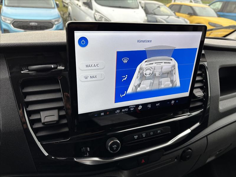 Ford Transit 2,0 EcoBlue 96kW L3 - fotka 32 z 40