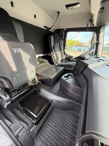 Mercedes-Benz (2022) Arocs 5 3546 8x4 Bordmatik EUR - fotka 14 z 18