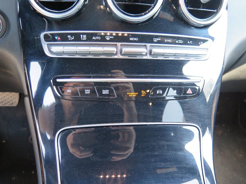 Mercedes-Benz GLC (2020) 300C AMG 4MA, VADA MOTORU! - fotka 13 z 25