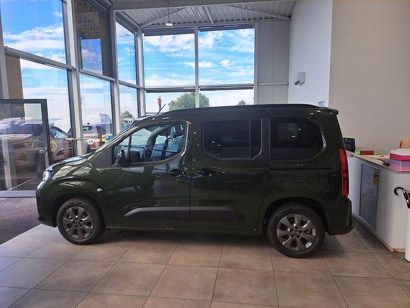Opel Combo (2026) L1Edition Plus 110k benzin MT6 - fotka 8 z 24
