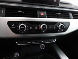 Audi A4 (2016) S-Line 2.0 TDI, Automat - náhled 13