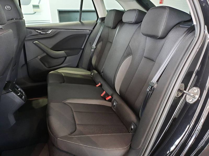Škoda Scala (2022) 1.0 TSI (81kW/110k) Ambition - fotka 9 z 24