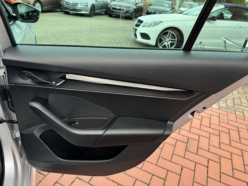 Škoda Octavia (2021) 2.0TDi 110kW 4x4 DSG LED - fotka 23 z 50