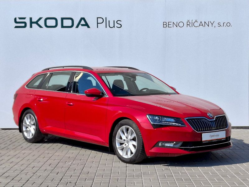 Škoda Superb (2018) Combi Ambition Plus 2,0TDi 110 - fotka 10 z 35