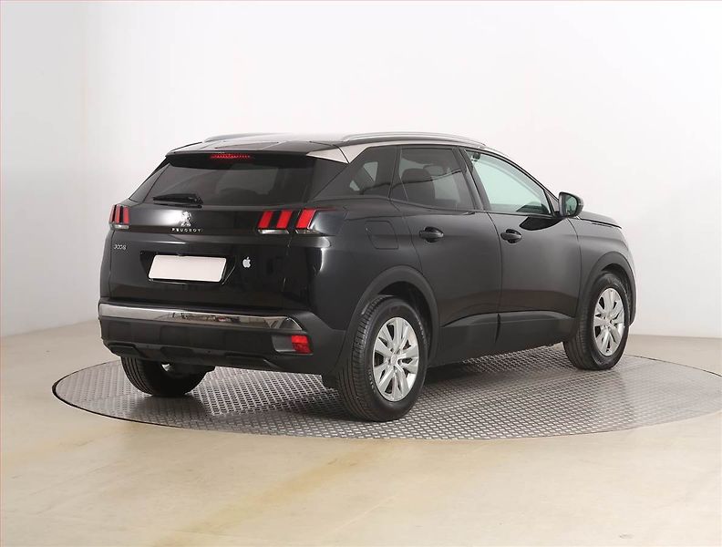Peugeot 3008 (2018) 1.2 PureTech, Automat - fotka 5 z 19