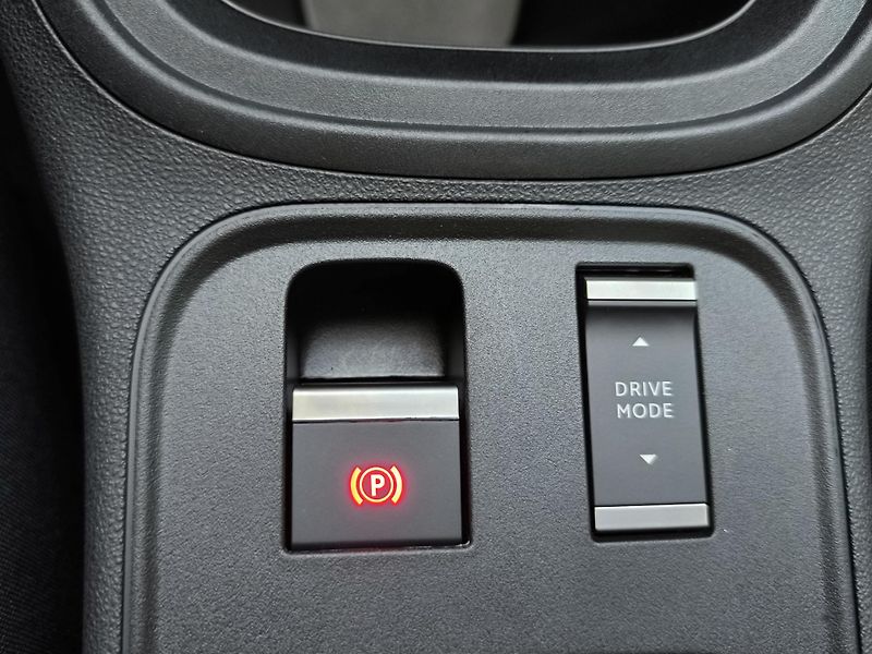 Fiat 600 (2026) Icon BEV 54kWh 115kW/156k - fotka 23 z 35