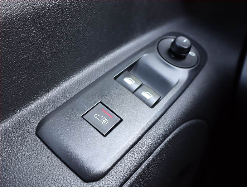 Peugeot Partner (2022) PureTech 110, SR, 1Maj, DPH - fotka 13 z 14