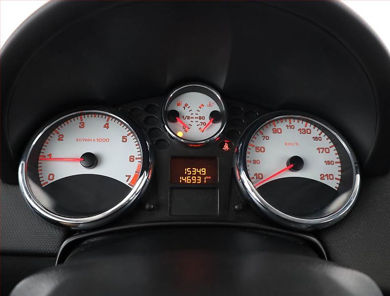 Peugeot 207 (2011) 1.4, nová STK, Tažné - fotka 8 z 12