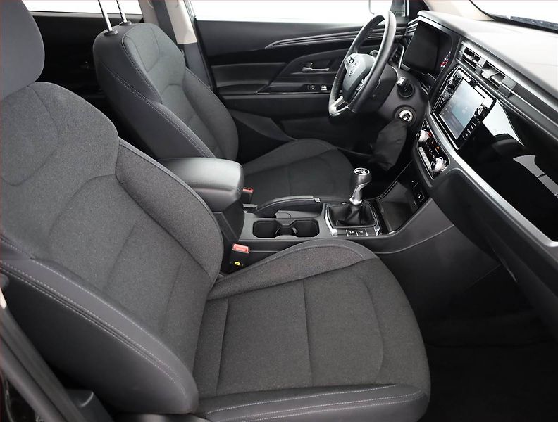 SsangYong Korando (2022) 1.5 T-GDI, Serv.kniha, Xenony - fotka 7 z 20