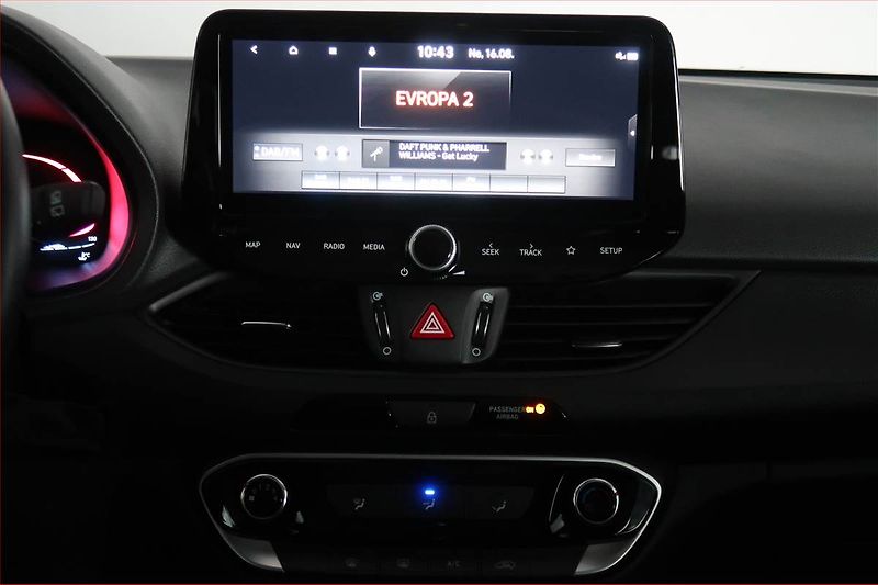 Hyundai i30 (2024) 1.5 DPI, ČR,1.maj, Serv.kniha - fotka 12 z 18