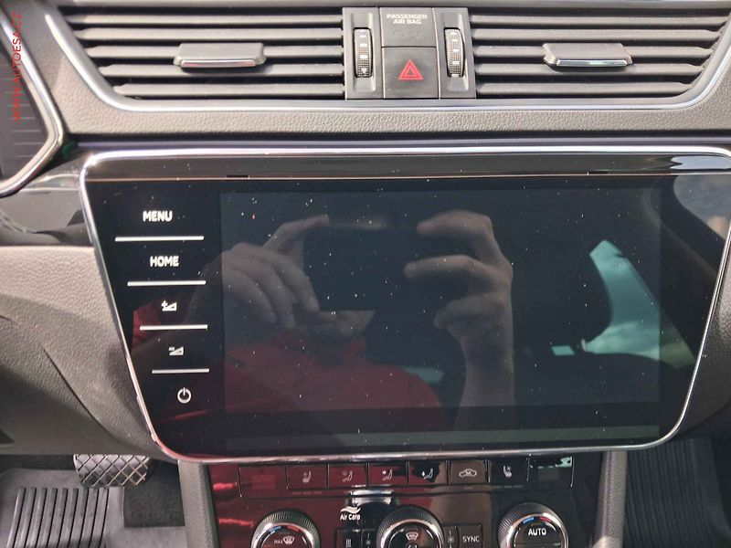 Škoda Superb (2019) 2.0TDi 4x4, ČR, L&K, DSG - fotka 19 z 24