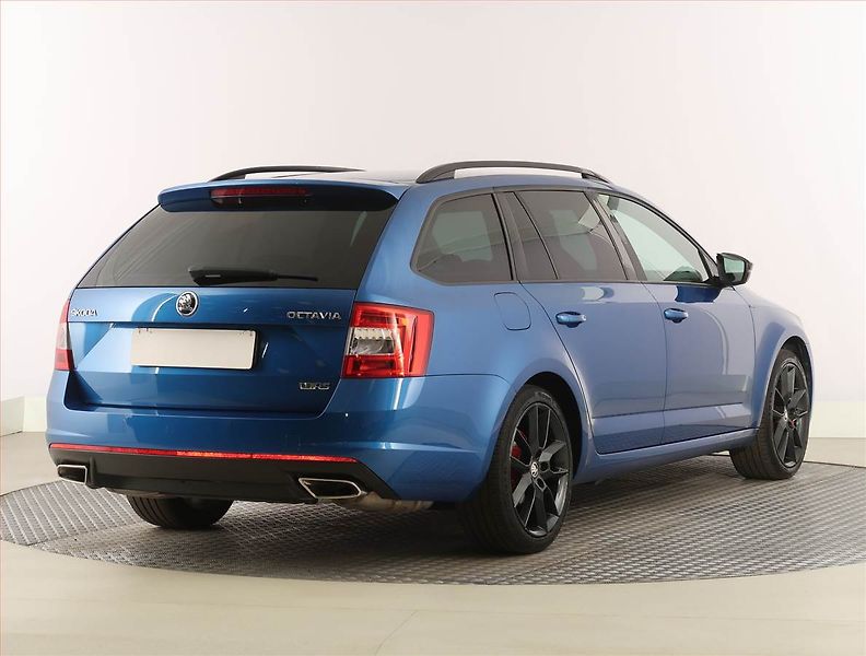 Škoda Octavia (2016) RS 2.0 TSI, Kůže, Bi-Xenony - fotka 5 z 25