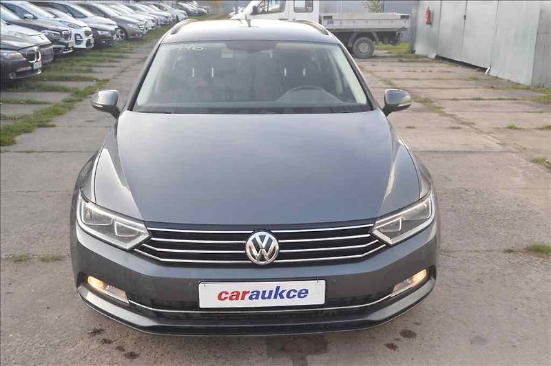Volkswagen Passat (2017) VARIANT1,6 TDI BMT - fotka 2 z 22