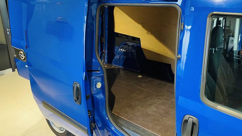 Opel Combo VAN 1.4L CNG 88kW MT6/P3802 - fotka 19 z 24