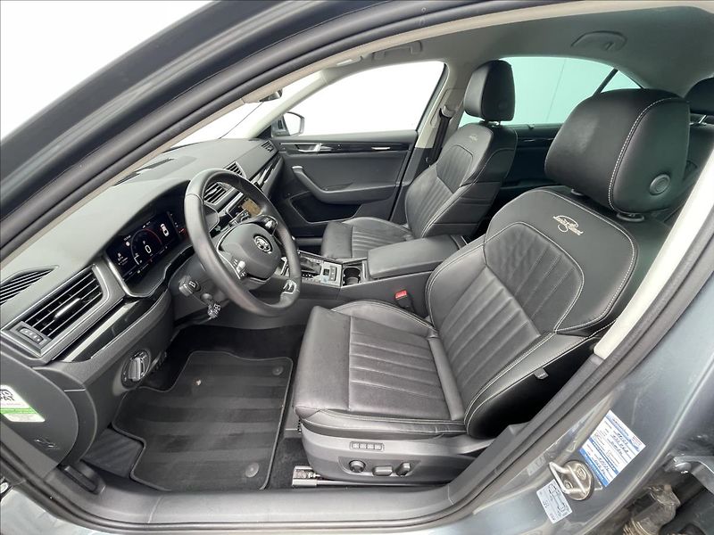 Škoda Superb 2,0 TDI DSG L&K TAŽNÉ+ACC+LED - fotka 4 z 25