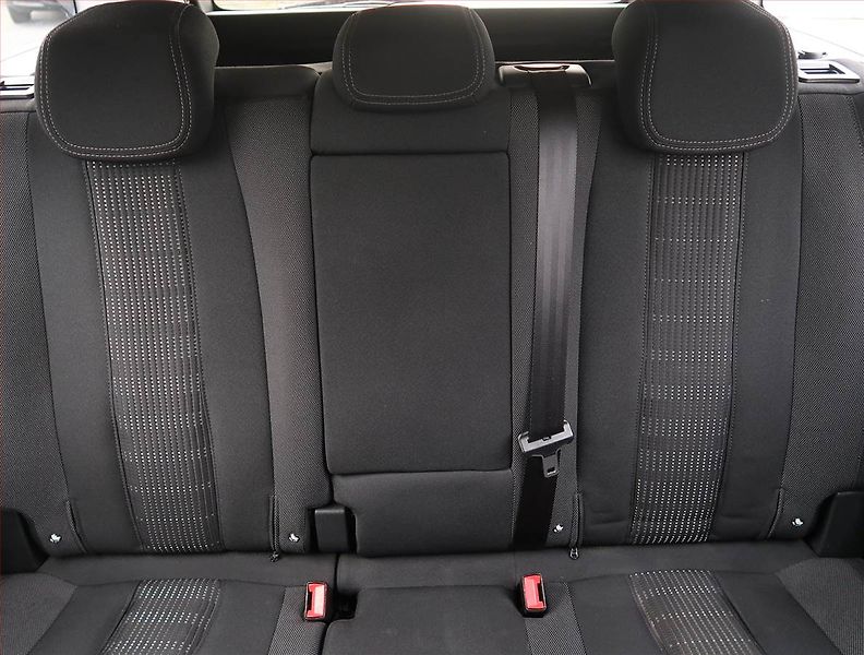 Peugeot 308 (2015) 2.0 HDI, Automat, Navi - fotka 10 z 23