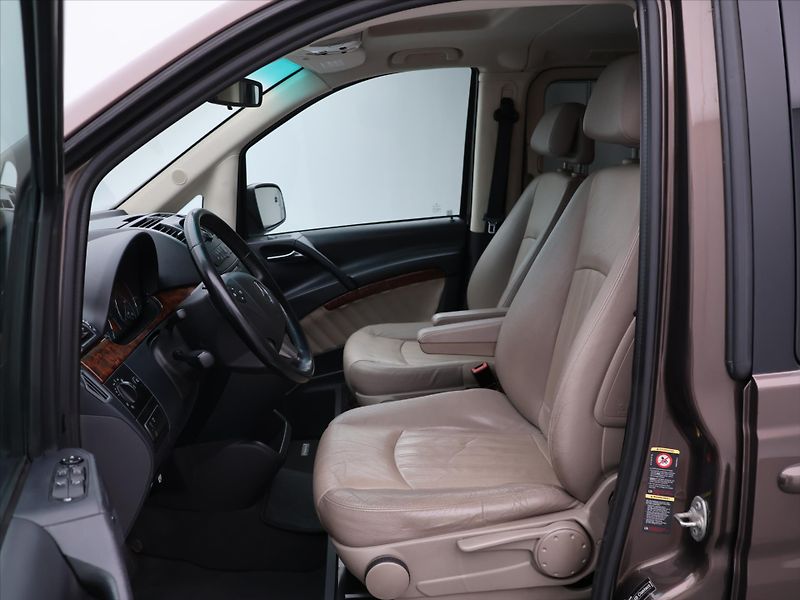 Mercedes-Benz Viano 3,0 CDI 7míst Aut.165kW CZ DPH - fotka 10 z 25