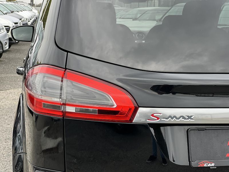Ford S-MAX 2.0TDCi 7MÍST TAŽNÉ KLIMA ALU - fotka 44 z 46