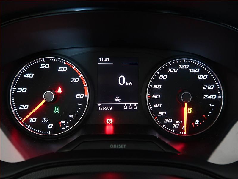 Seat Arona (2020) Xcellence 1.0 TGI, Serv.kniha - fotka 11 z 15