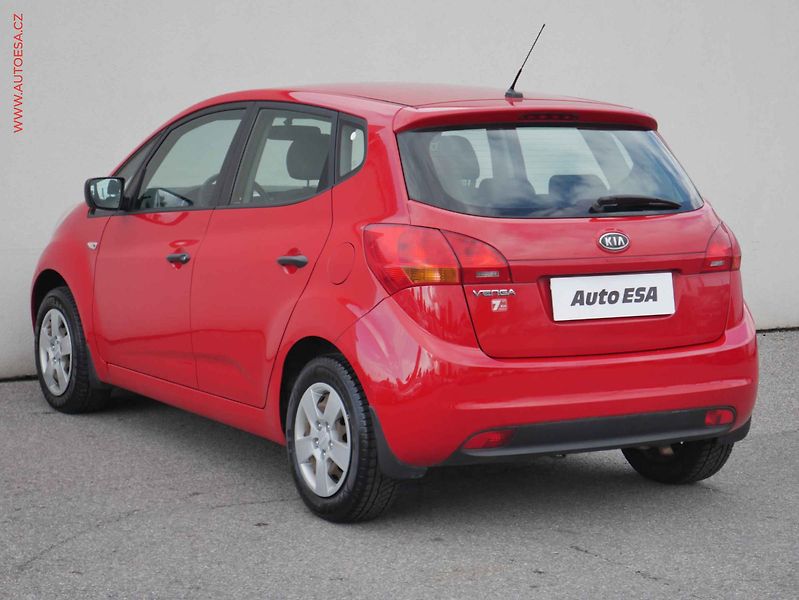 Kia Venga (2011) 1.4CVVT, 2.maj,ČR, servis - fotka 6 z 13