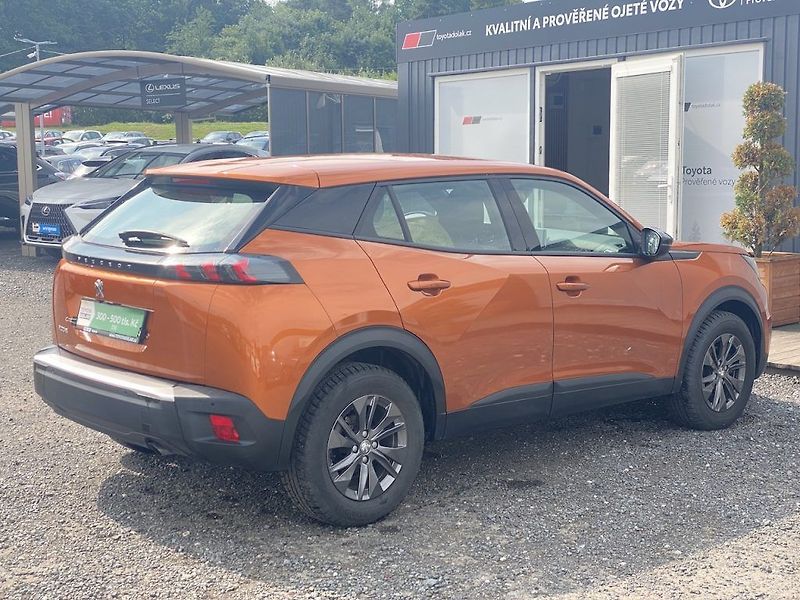 Peugeot 2008 1.2iT, ČR-1m, manual, 2x kola - fotka 7 z 17