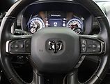 RAM 1500 (2023) 5.7 V8 Hemi - náhled 8