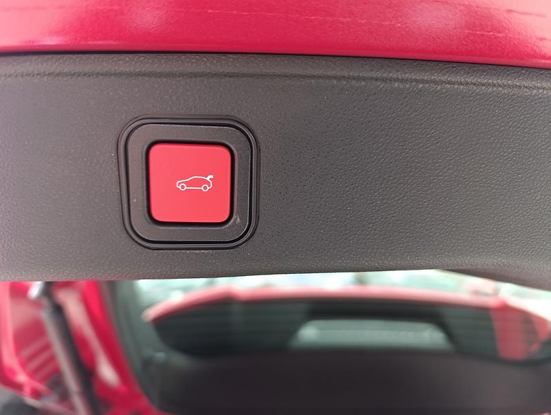 Alfa Romeo Junior (2026) Sport Speciale 1.2 Turbo Hybr. - fotka 22 z 34