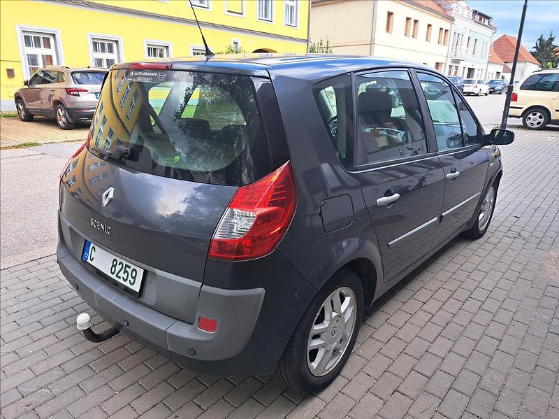 Renault Scénic 1,5 dCi - fotka 9 z 35