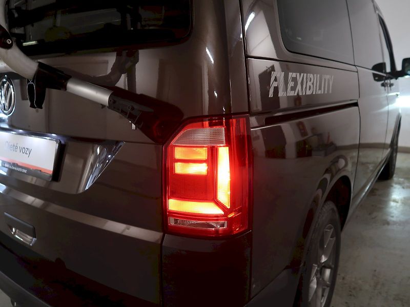 Volkswagen Transporter (2017) T6 2.0TDI 75KW TAŽNÉ - fotka 11 z 29